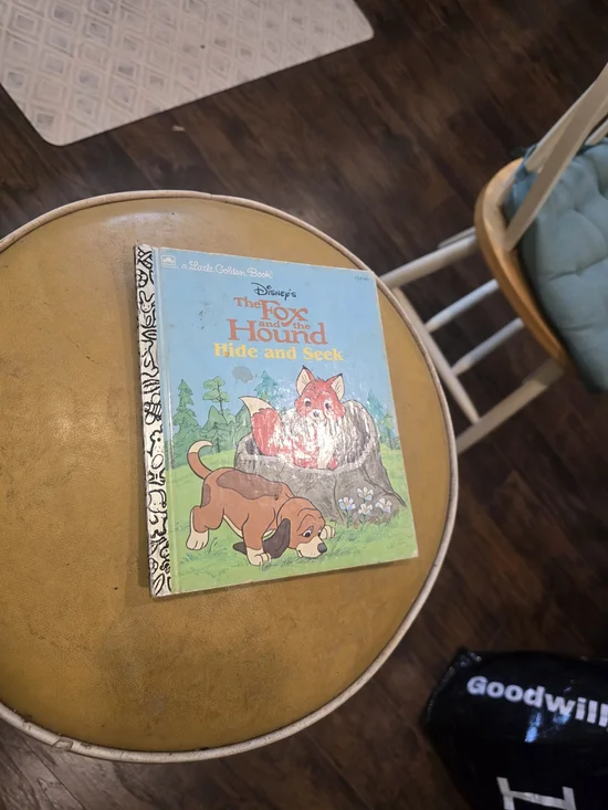 Disney | "The Fox and the Hound: Hide and Seek" Vintage Little Golden Book - Picture 1 of 4